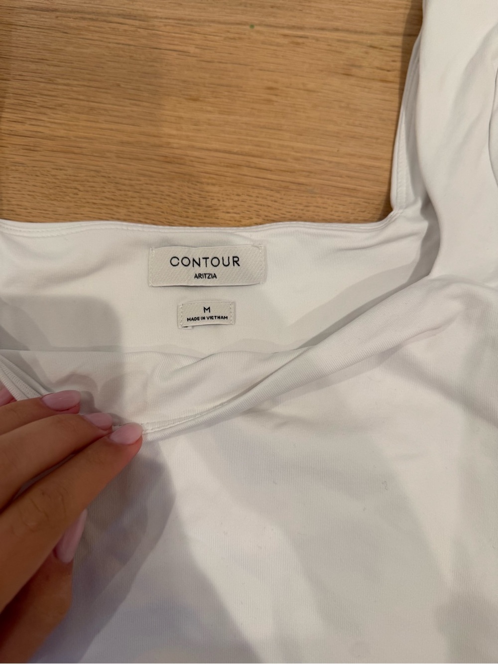 Aritzia Contour White Women’s Square Neck Camisole